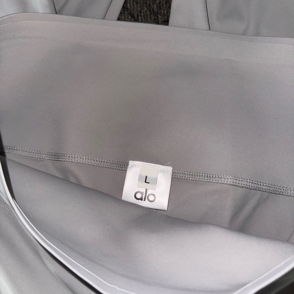 ALO Yoga Gray High-Rise Performance Leggings - Picture 5 of 6